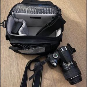 Nikon D60 with AF-S DX NIKKOR 18-55mm f/3.5-5.6G VR Lens